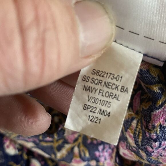 Old Navy Babydoll Top Women's Plus 4x Multi Floral Smocked Back Peasant Romantic - Picture 10 of 10